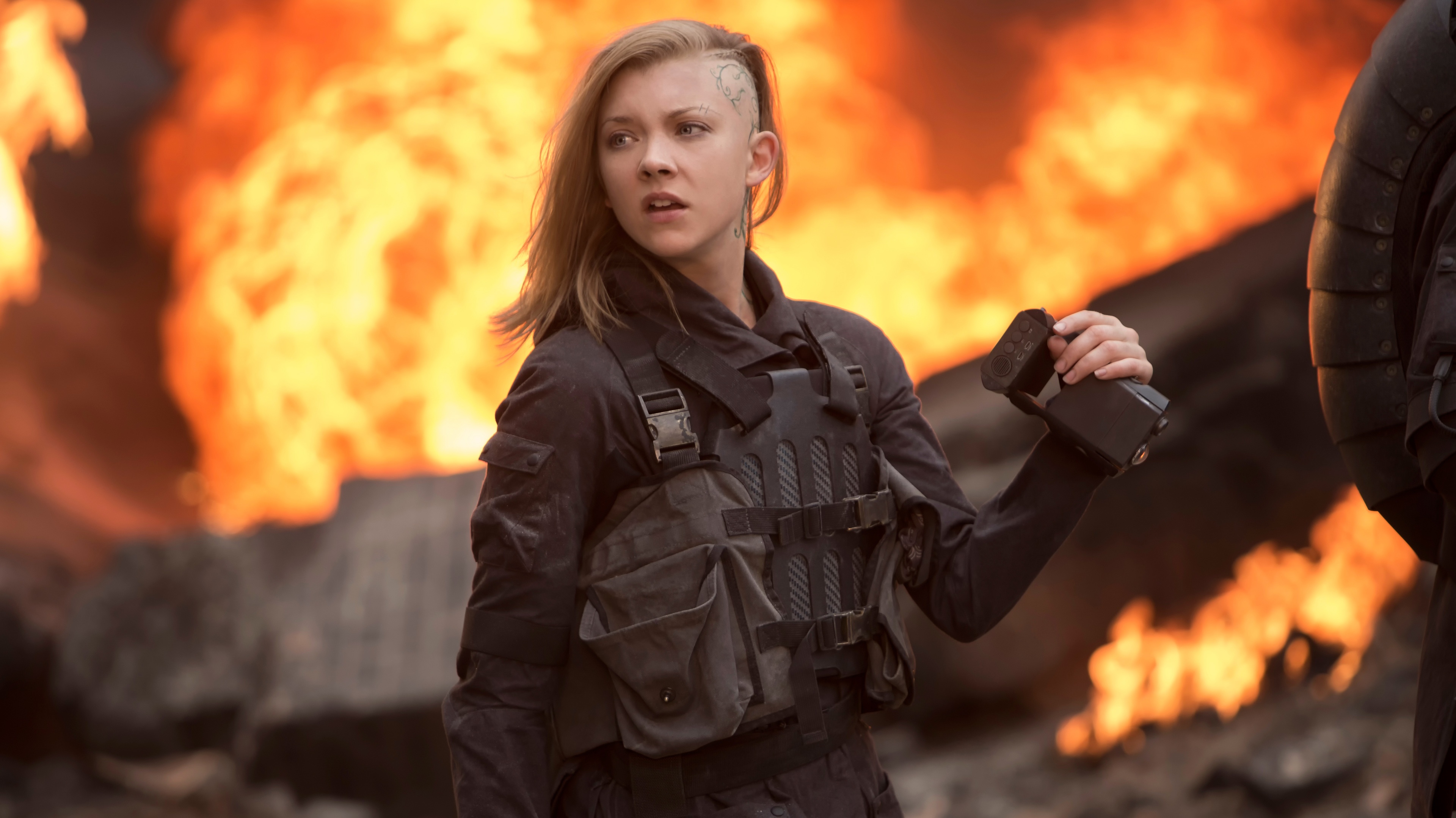 Cressida Natalie Dormer Hunger Games Wallpapers In Jpg Format For