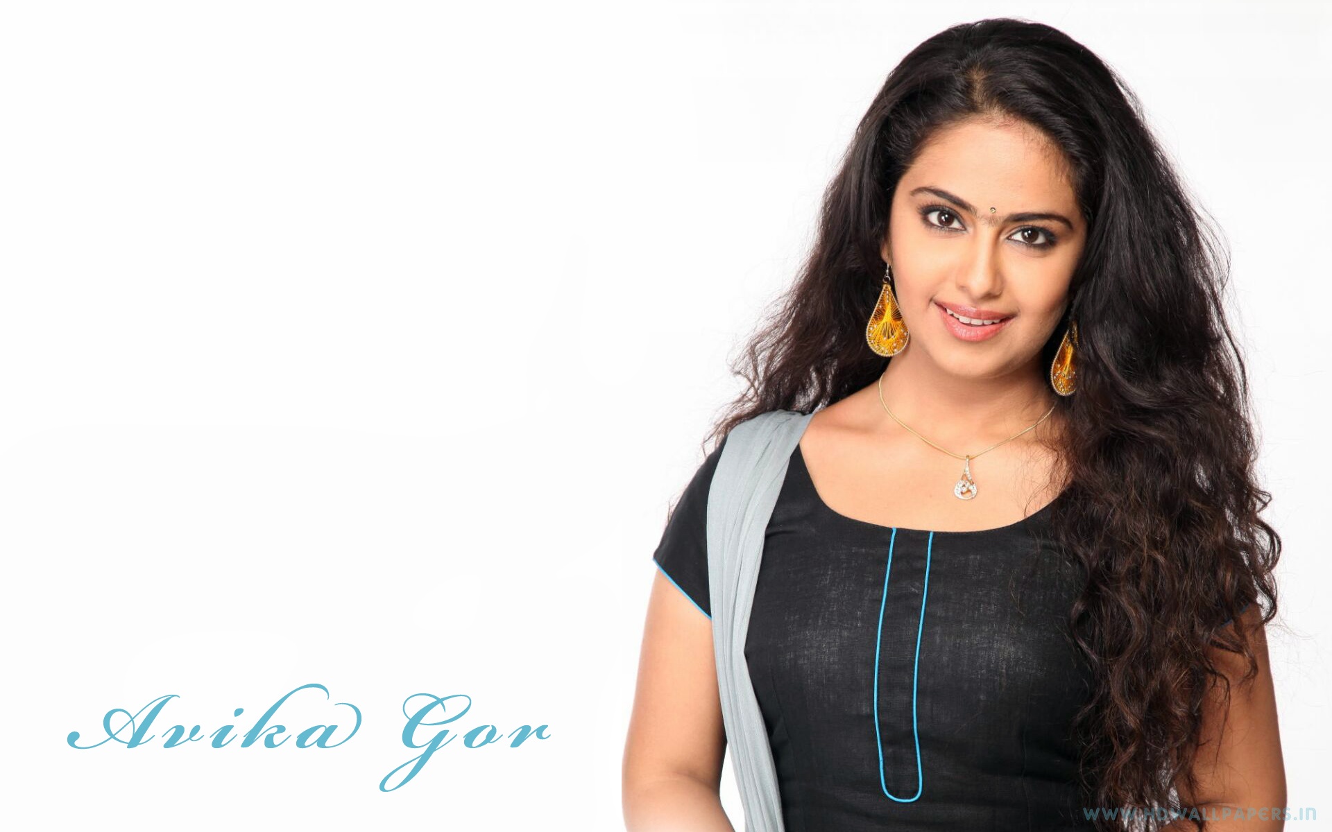 http://files.all-free-download.com/downloadfiles/wallpapers/1920_1200/avika_gor_12623.jpg